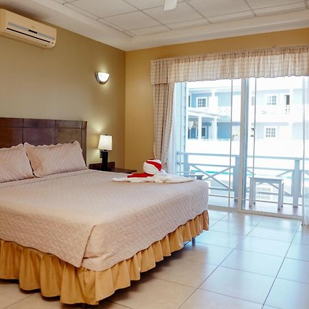 Hotel Casona Del Lago Флорес Екстериор снимка