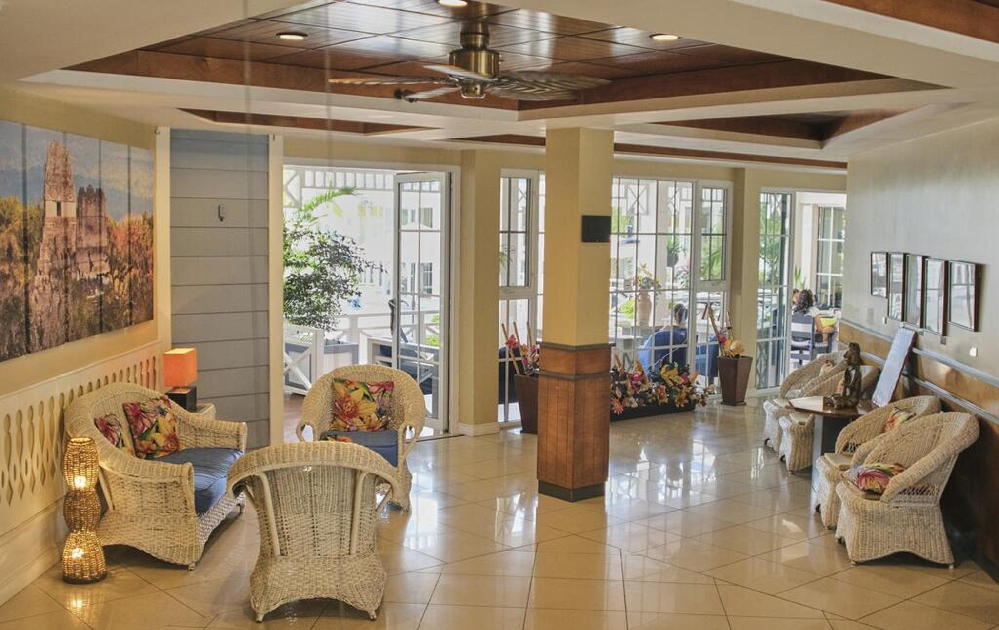 Hotel Casona Del Lago Флорес Екстериор снимка
